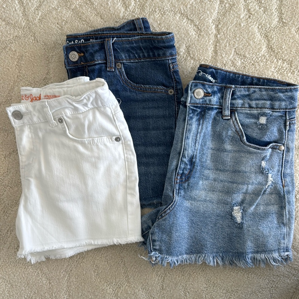 Cat & Jack(2) and Art class (1) size 10-12 (L) shorts. 3 pair in total